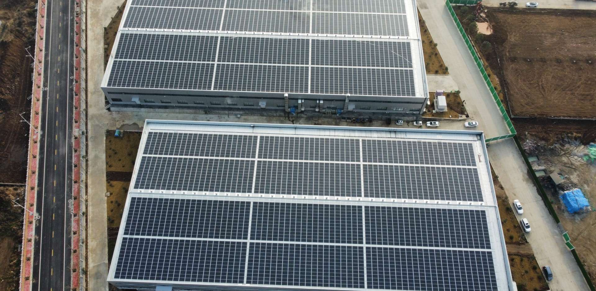 1920-2021年3月，河南唐河县 中部食品城BIPV光伏项目，装机量1.8MW，年发电200万度，满足45%用电需要.jpg